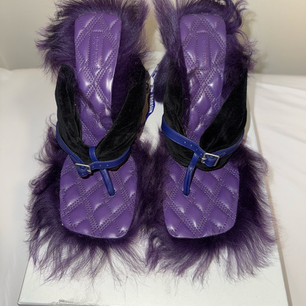 Burberry Purple and Black Sandals with Patent Leather and Fur Trim